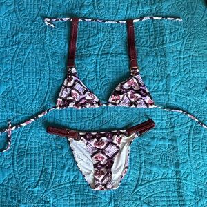 ANK -Patterned Bikini Set in Red and White. - NWOT